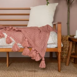 Mid Century Modern Solid Wood Spindle Daybed - Saracina Home 17 Mid Century Modern Solid Wood Spindle Daybed - Saracina Home -HOMCOM Store GUEST 607f1b02 b0ae 430d a66b d96758ad329a